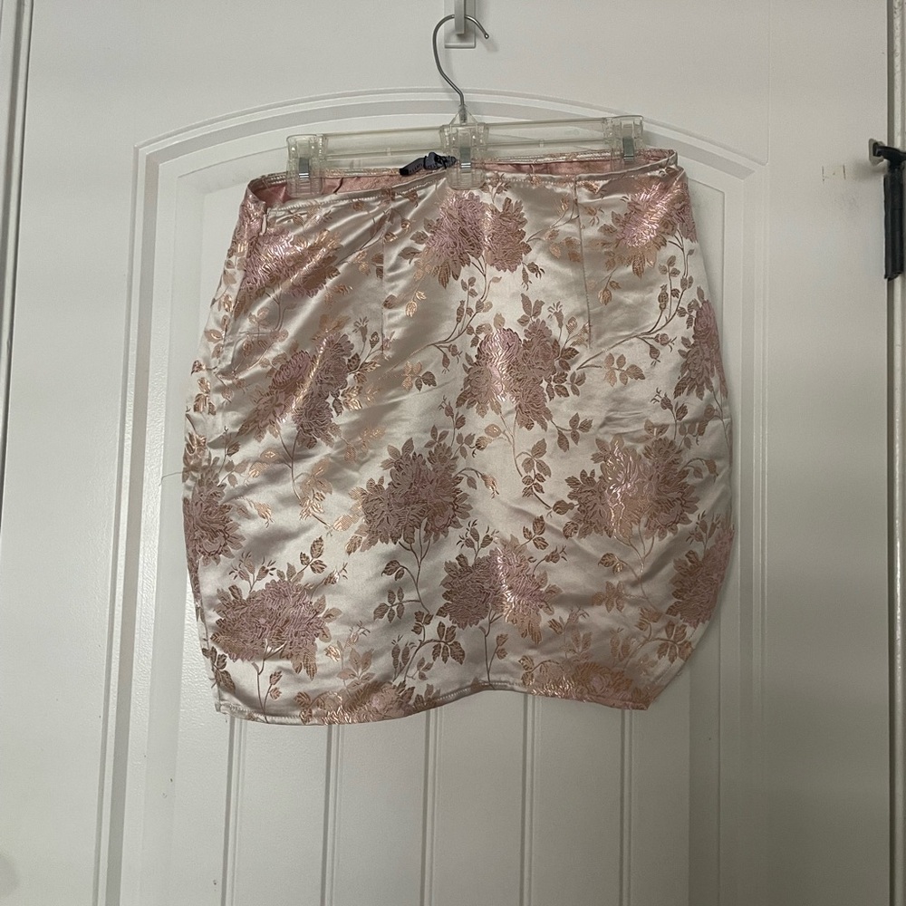 Prettylittlething mini skirt